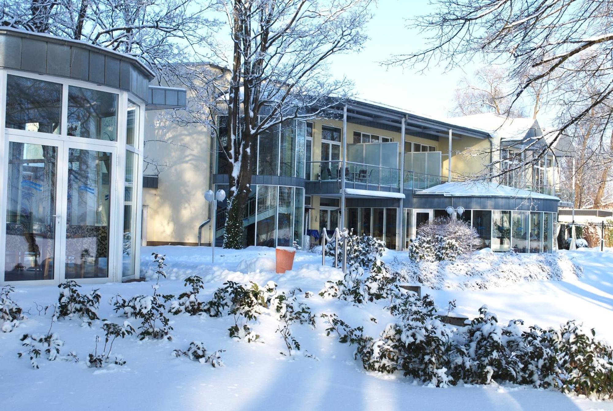 Hotel Bollmannsruh Am Beetzsee Päwesin Exterior foto