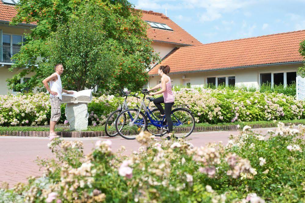 Hotel Bollmannsruh Am Beetzsee Päwesin Exterior foto